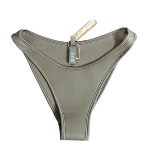 NWT SKIMS RUBBERIZED SCUBA SWIM TANGA BIKINI BOTTOM GRAY CHALK SIZE M - L